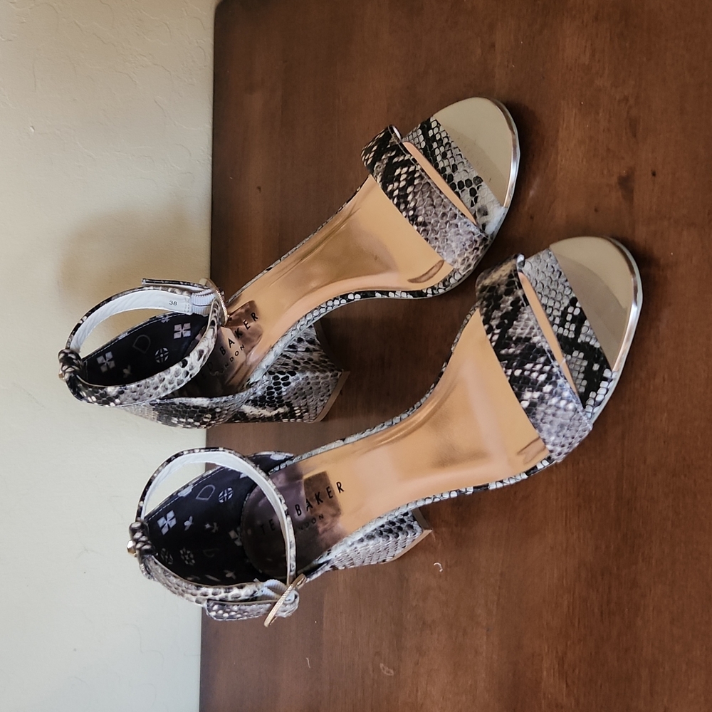 Ted Baker Manyap Leather Embossed Snakeskin sandal